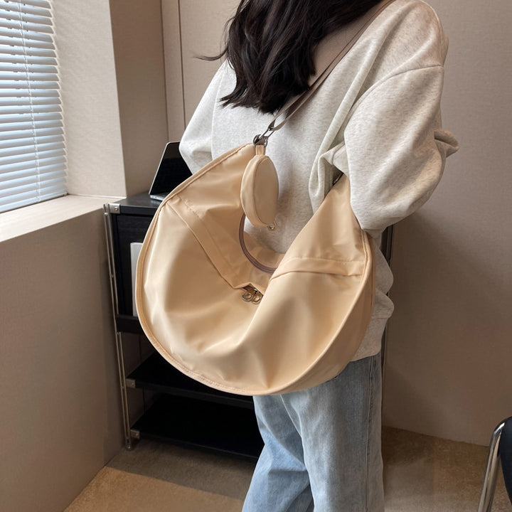 Stilvolle leichte Hobo Tasche Karnz