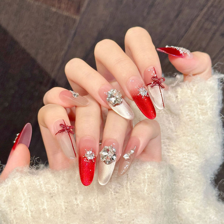 Elegantes Dekoratives Press-On Nagelkunst Set