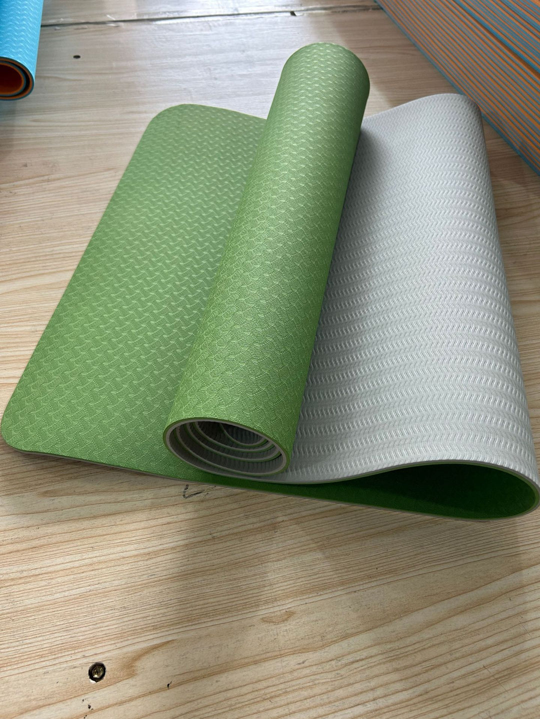 Rutschfeste Fitness-Yogamatte mit Doppelter Dämpfung Karnz