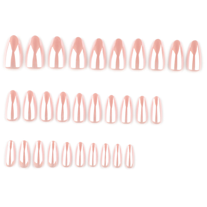 Hochglänzende Stiletto-Nägel Karnz
