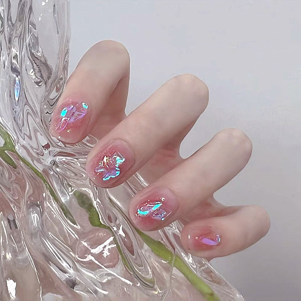 Künstlerisches Press-On-Nagel-Set mit Schmetterlingsdesign