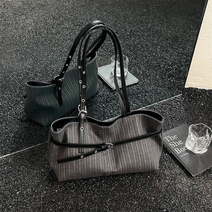 Stylische gestreifte Business-Tote