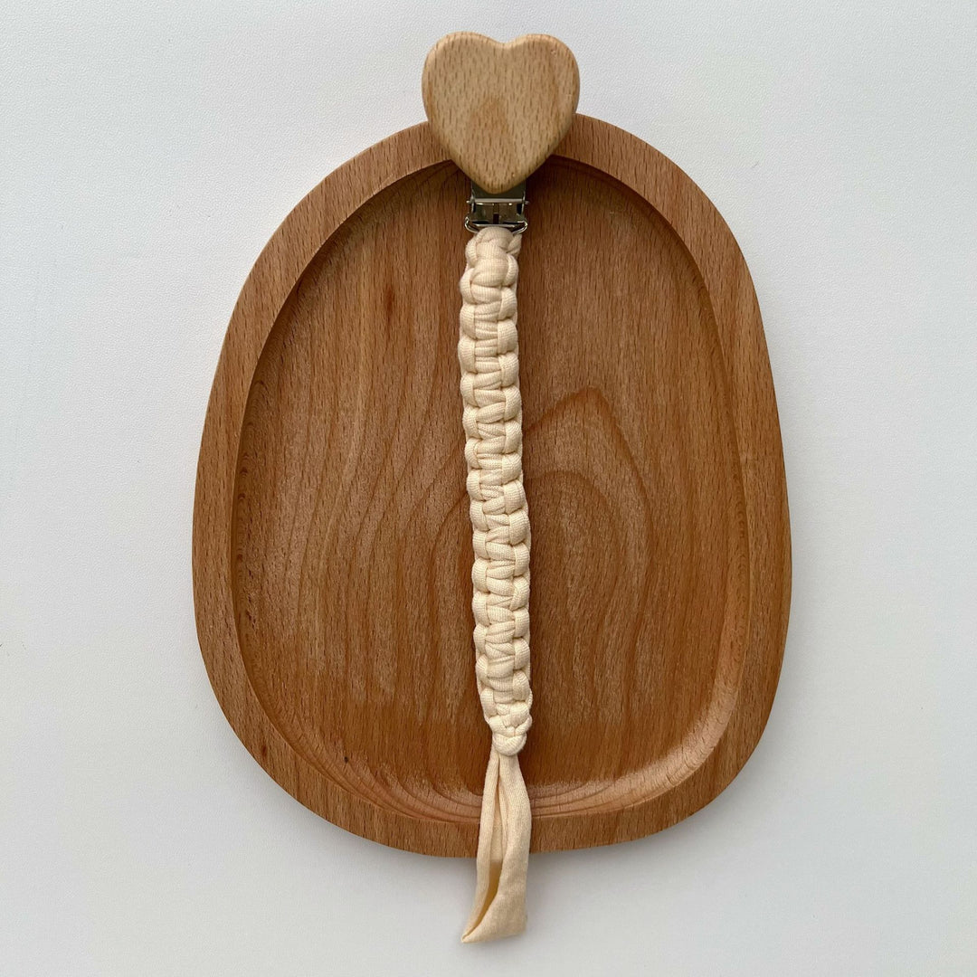 Geflochtener Baumwoll-Schnuller- und Beißring-Clip mit herzförmiger Holz-Sicherheitsklemme