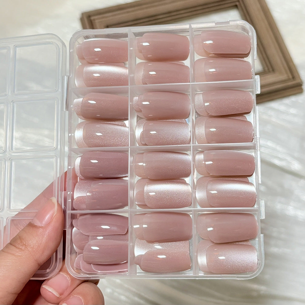 Glänzende Press-On Nagelspitzen Kollektion Karnz