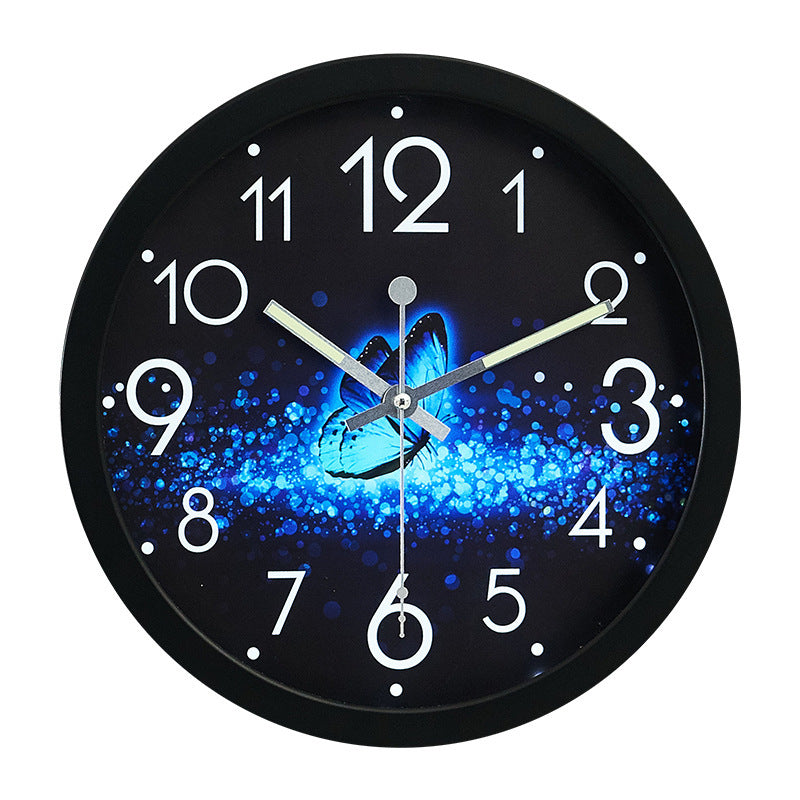 Wanduhr mit Elegantem Schmetterlingsdesign Karnz