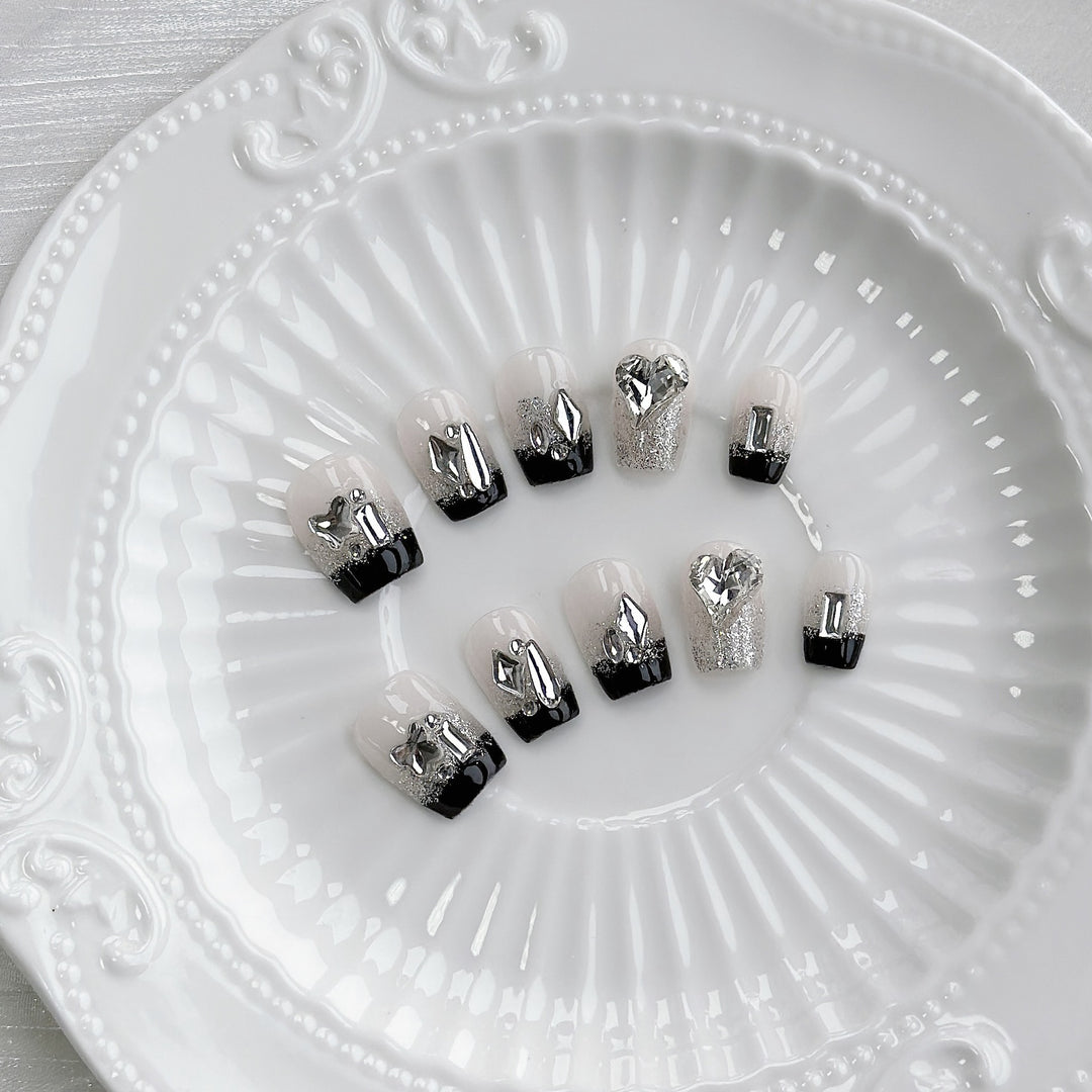 Schmetterlings-verzierte Press-On Nagelset
