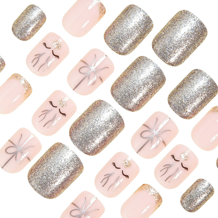 Elegantes Festliches Press-On Nagelkunst Set Karnz