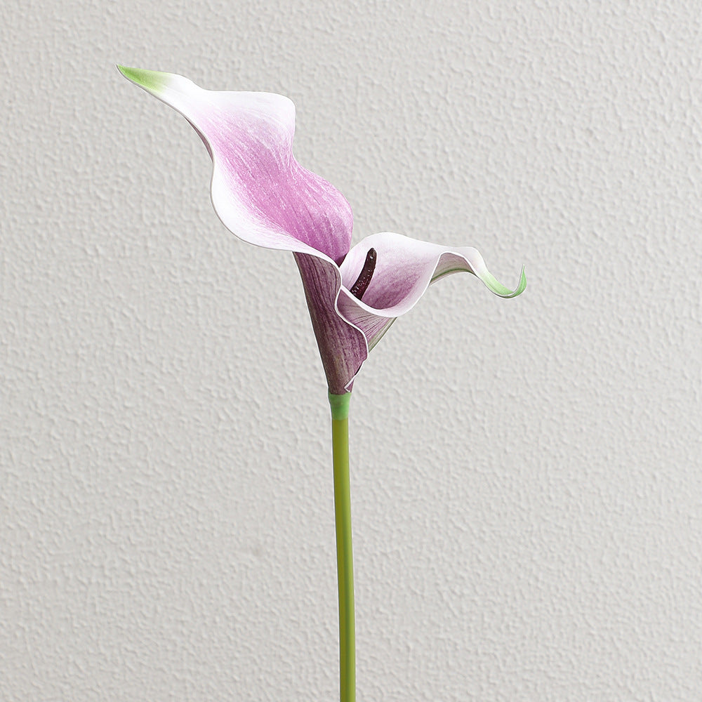 Künstlicher Calla-Blütenzweig mit realistischen Details Karnz