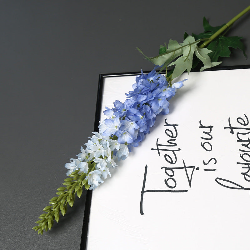 Künstlicher floraler Akzent für die Heimdekorationsausstellung