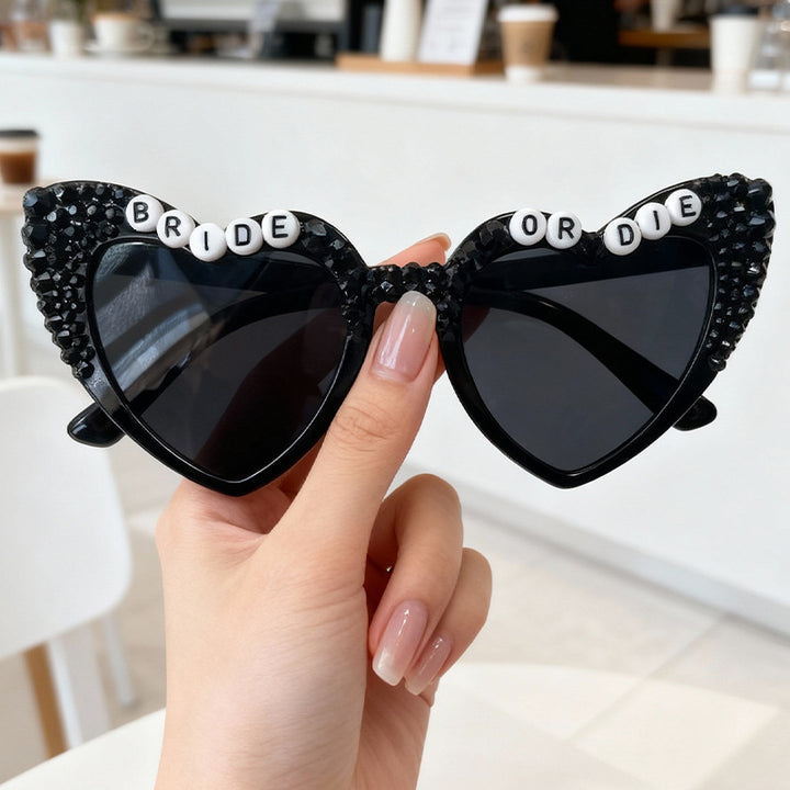 Statement Herzrahmen Sonnenbrille Karnz