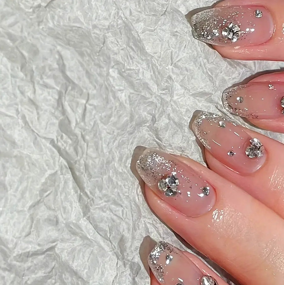 Elegante Kristall Dekor Nagelkunst Karnz