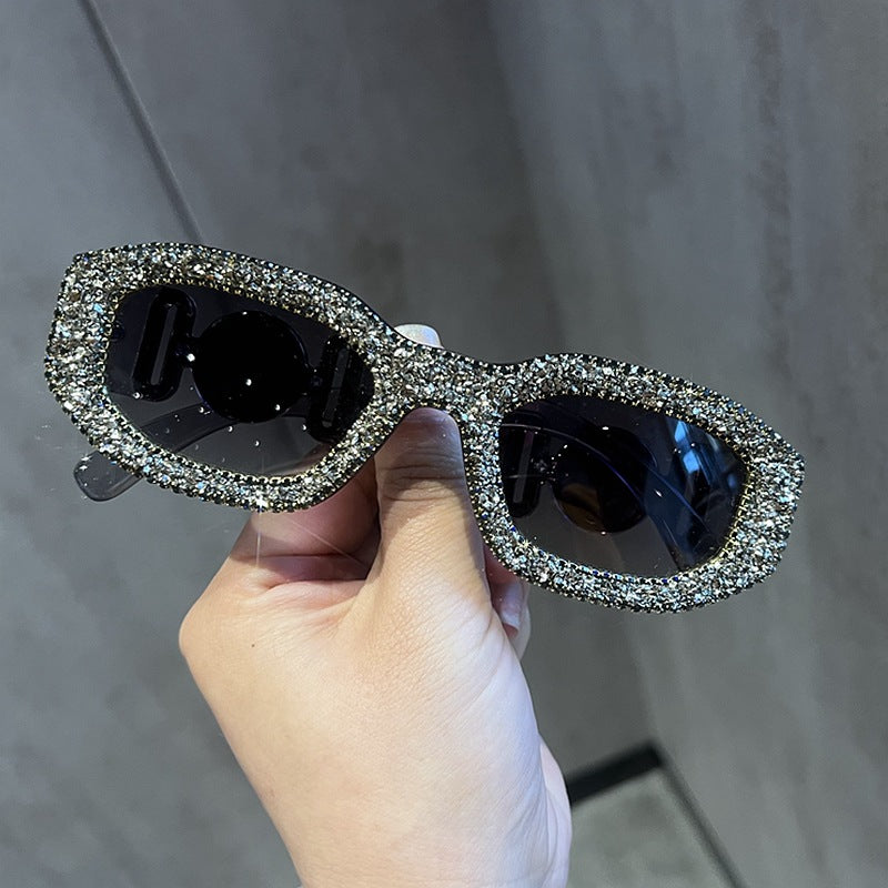 Damen modische Sonnenbrille mit funkelndem Strassrahmen Karnz