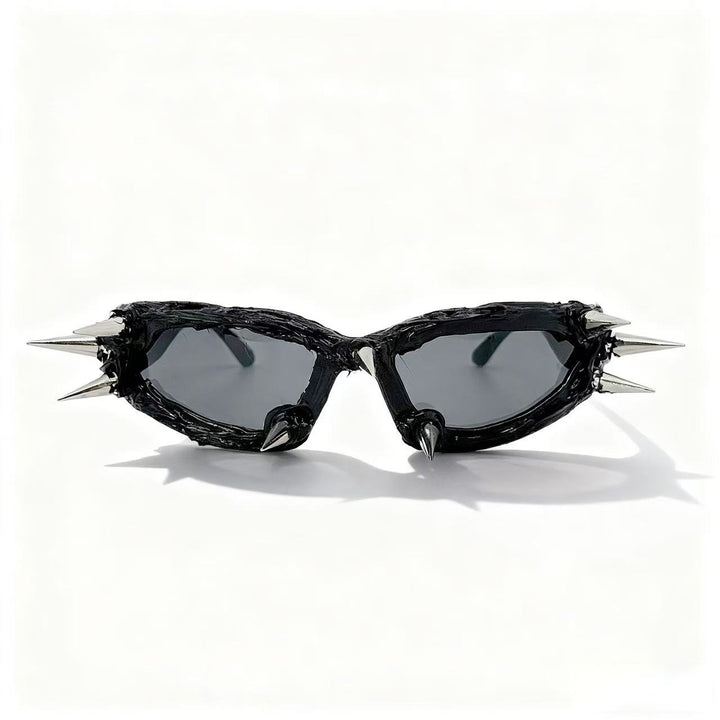 Damen extravagante Mode-Sonnenbrille mit einzigartigem Spikes-Design Karnz