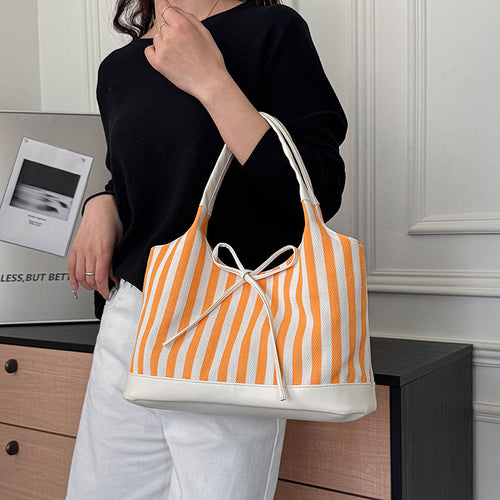 Gestreifte Freizeit-Shopper-Tasche