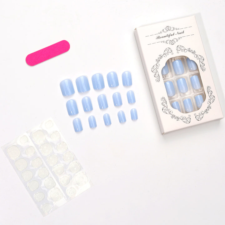 Glänzende Press-On-Nagelspitzen-Kollektion Karnz