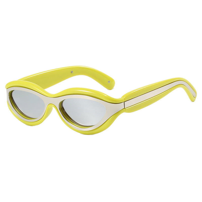 Damen stilvolle Sonnenbrille mit modischem Schwung Karnz
