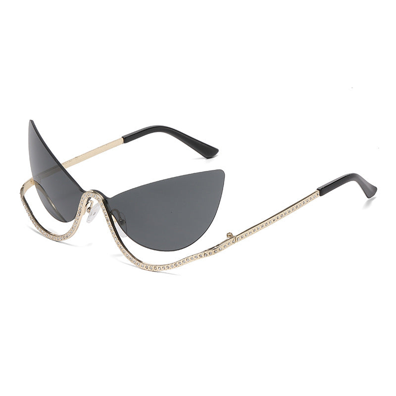 Damen extravagant geformte Cat-Eye Sonnenbrille mit funkelnden Applikationen Karnz