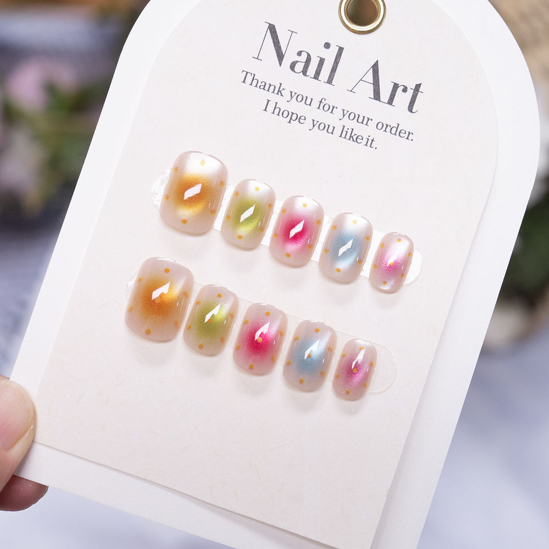 Künstlerische Press-On Nagelkollektion
