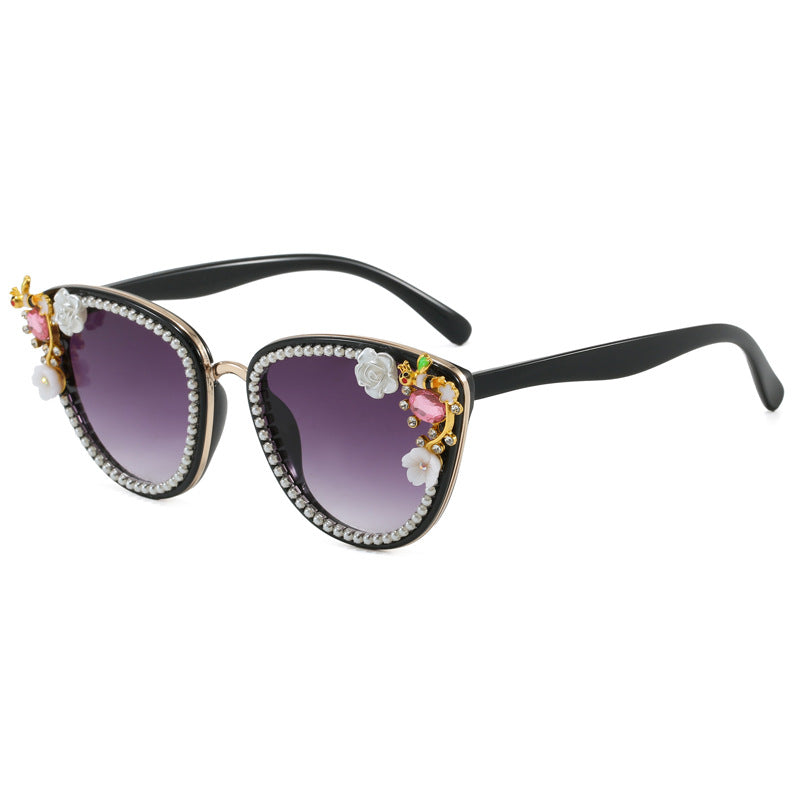 Damen Glamouröse Cat-Eye Sonnenbrille mit floralen Verzierungen Karnz