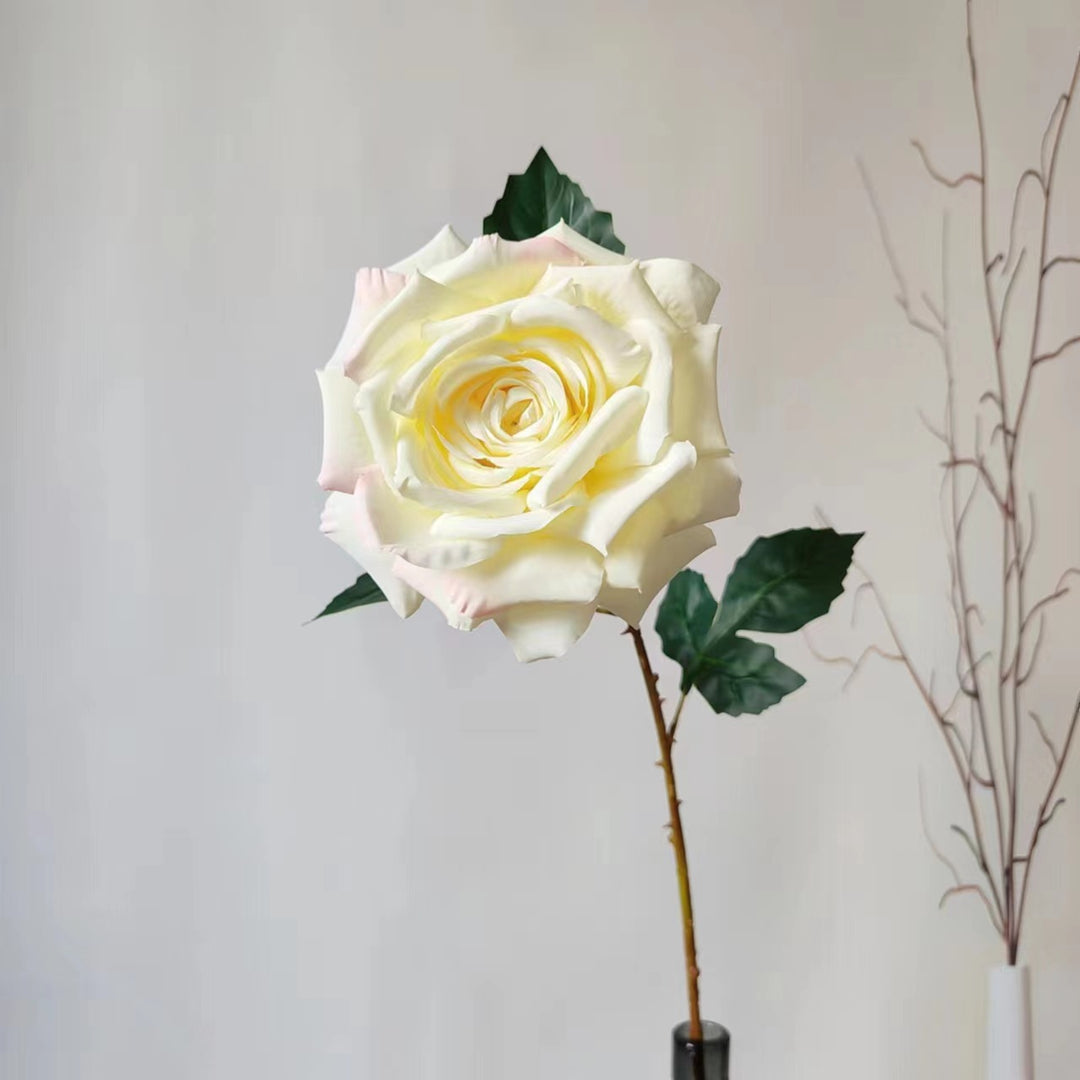 Realistische Lebensgroße Künstliche Rosenstängel