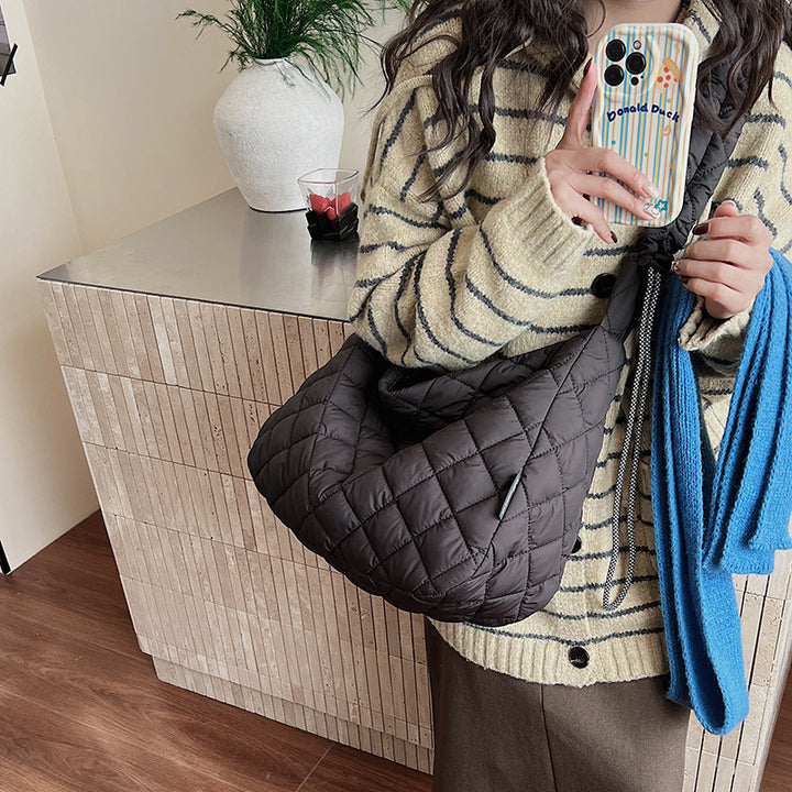 Chic Everyday Hobo Bag Karnz