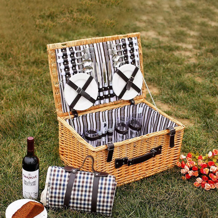 Rustikaler Picknickkorb mit Geschirrset Karnz