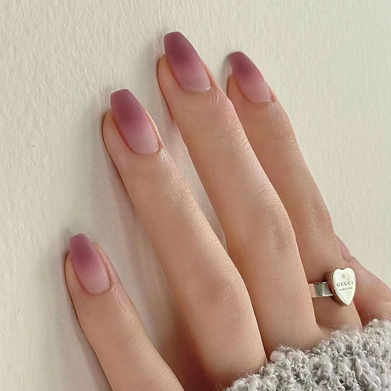 Elegante Ombre-Acryl-Nagelverlängerungen Karnz