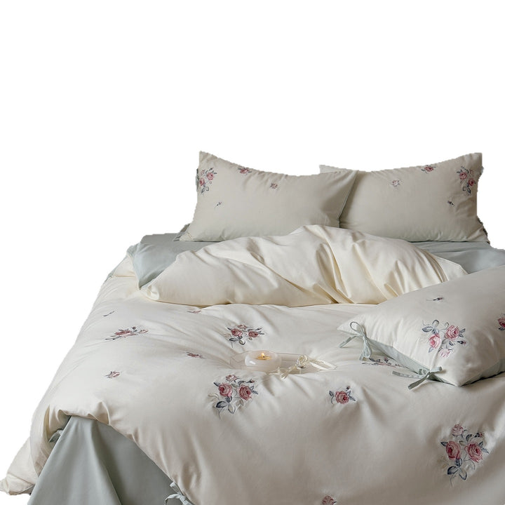 Besticktes florales Bettbezug-Set mit gebundenen Kissenbezügen