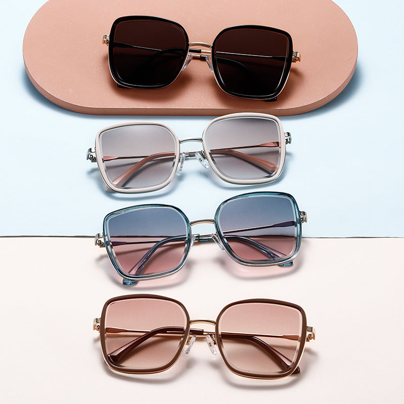Damen Premium Sonnenbrille mit quadratischem Rahmen und verspiegelten Gläsern Karnz