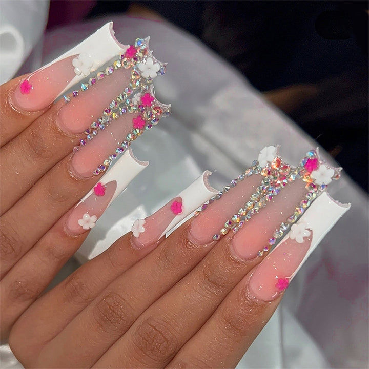 Dekoratives Press-On-Nagelkunst-Set mit floralen und Schmuckakzenten Karnz 1788496044