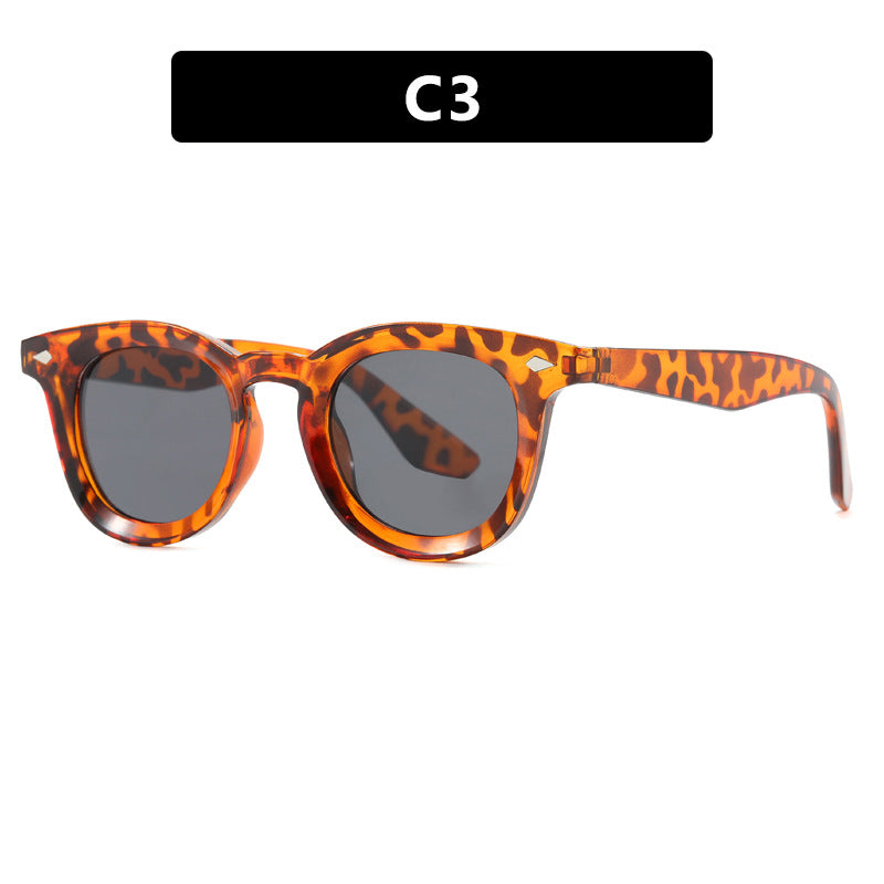 Damen modische Cat-Eye Sonnenbrille mit transparentem Rahmen Karnz
