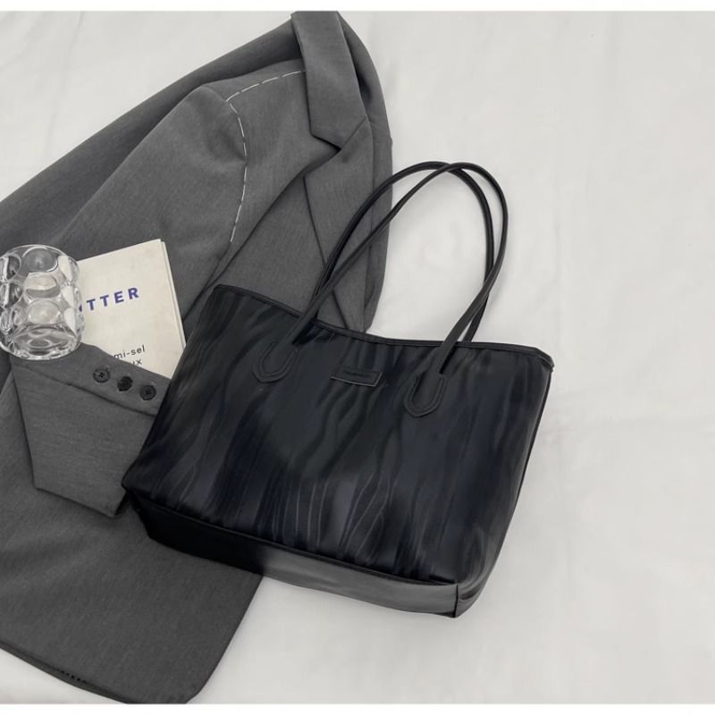 Schlanke Moderne tote Bag Karnz