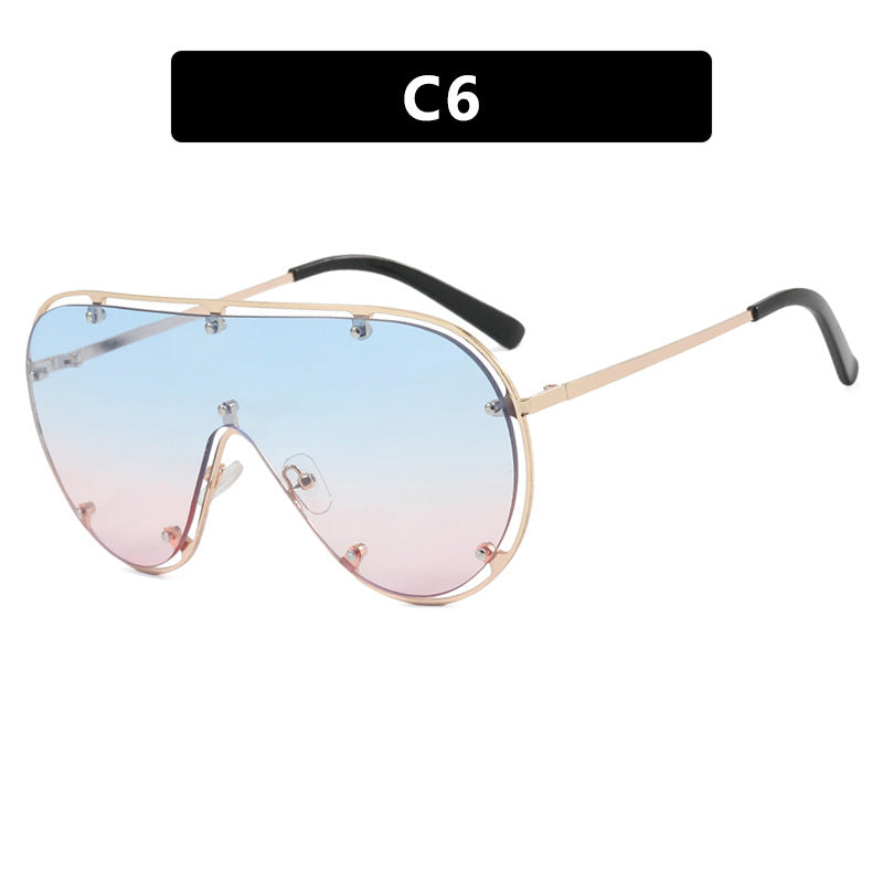 Damen modische oversized Sonnenbrille im stilvollen Retro-Design Karnz