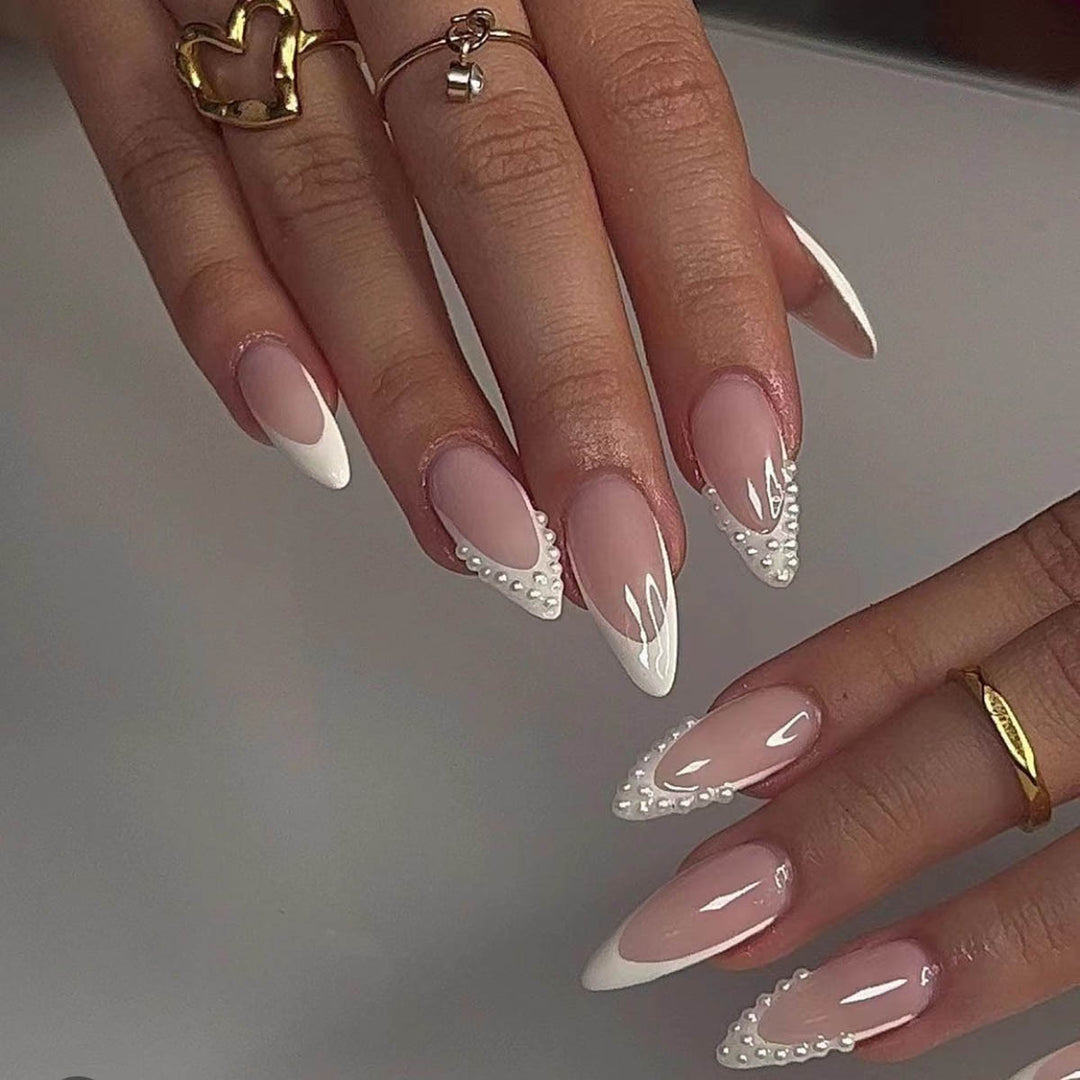 Kunstnagelset mit elegantem Design und 3D-Pearl-Verzierungen Karnz