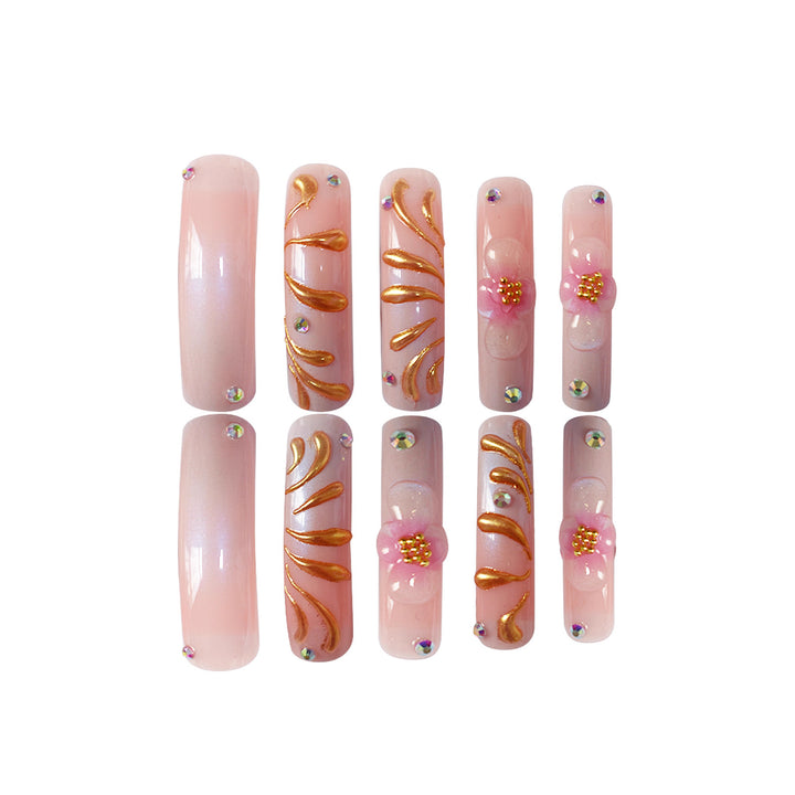 Luxuriöse goldakzentuierte Press-On Nagelkunst Karnz