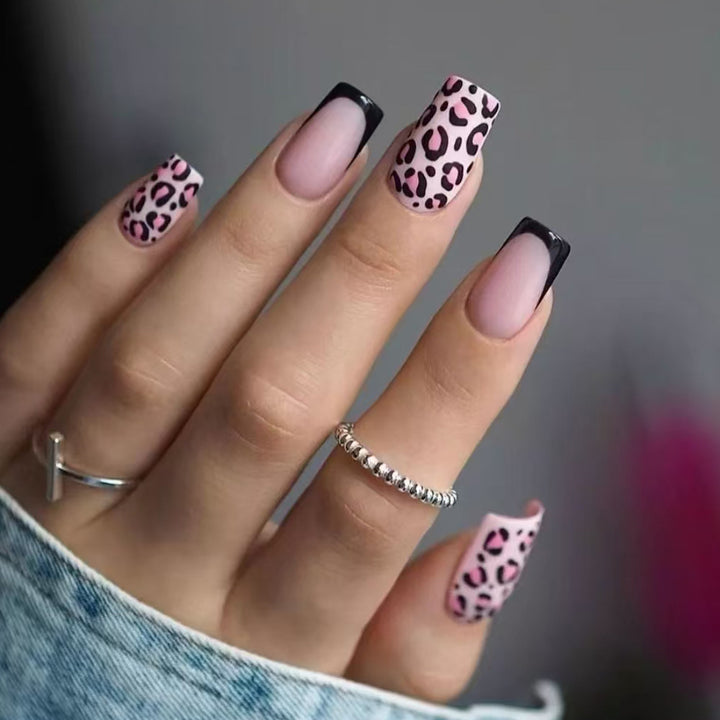 Trendy Tierdruck Press-On Nägel Karnz