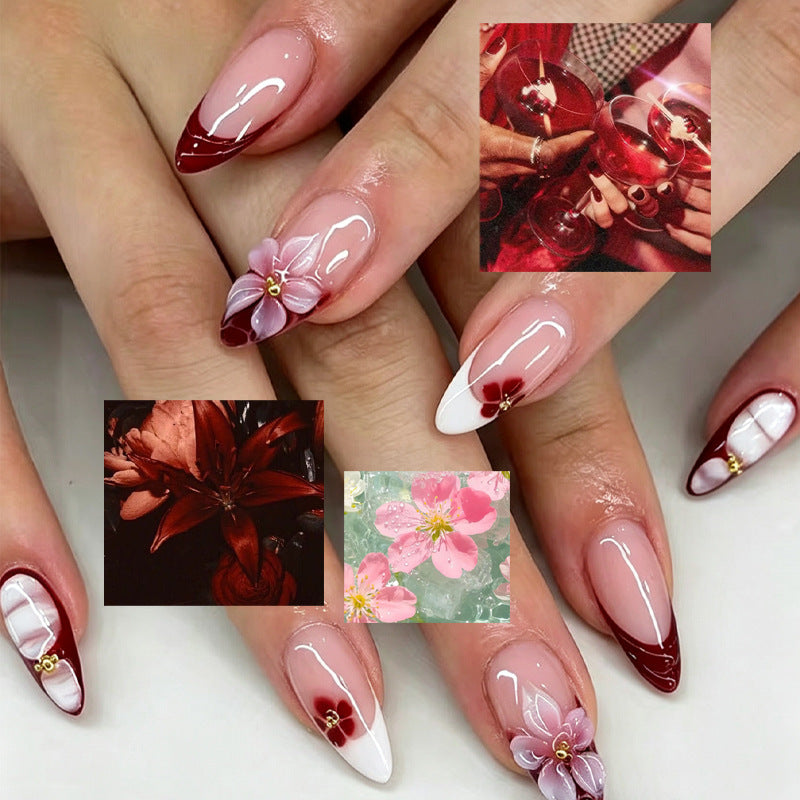 Künstlerische florale Press-On Nagel Kollektion Karnz