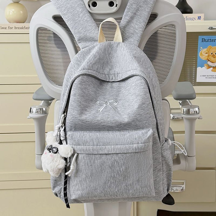 Rucksack mit Durchdachtem Stauraum und Verspieltem Design Karnz