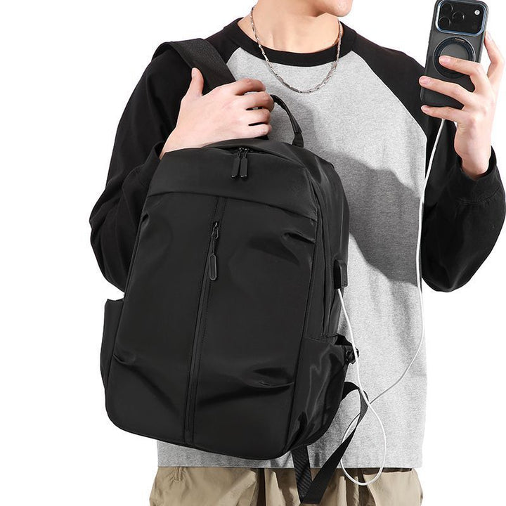 Ergonomischer Rucksack mit Intelligentem Stauraumkonzept Karnz