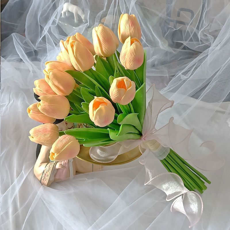 Künstlicher Tulpenstrauß