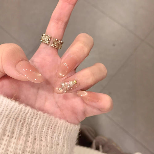 Künstliche Nagelkunst Karnz