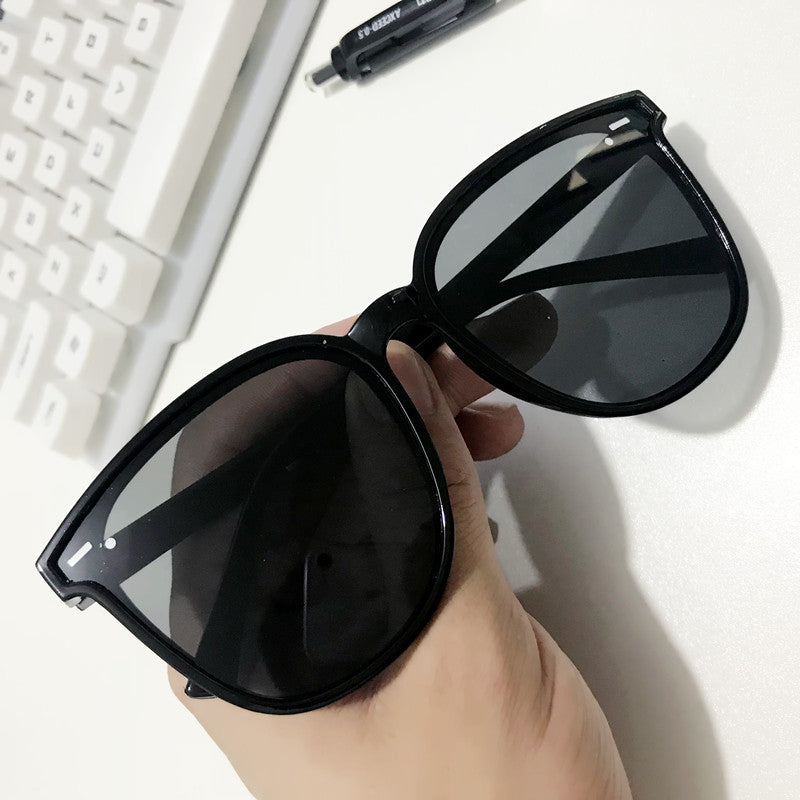 Damen Premium Sonnenbrille im zeitlosen Design Karnz