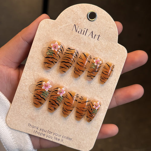 Floral Design Press-On Nail Set Karnz