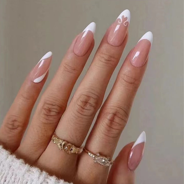 Premium Lange Stiletto Press-On Nägel mit elegantem Design Karnz