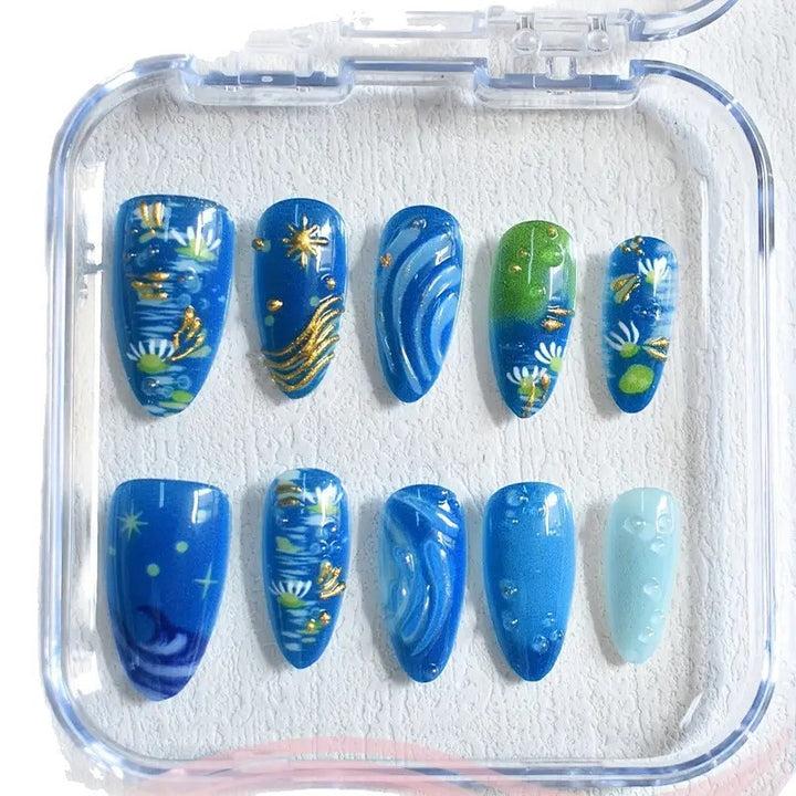 Künstlerisches Nageldesign Karnz