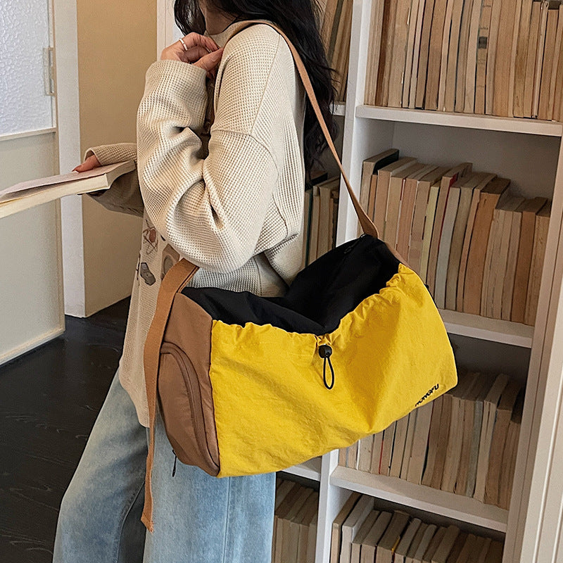 Stylische leichte Reisetasche Karnz