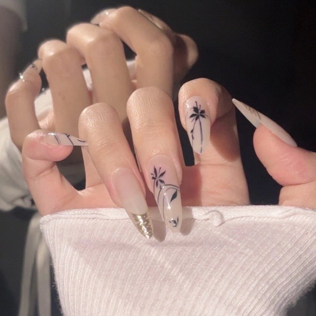 Handgefertigtes eingelegtes Nagelkunstset