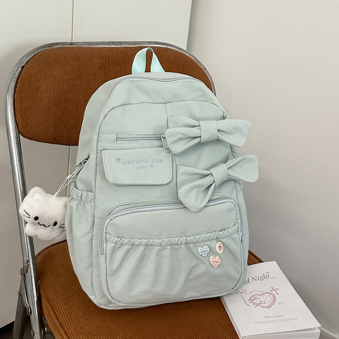 Stylischer Rucksack mit Bogenakzenten Karnz