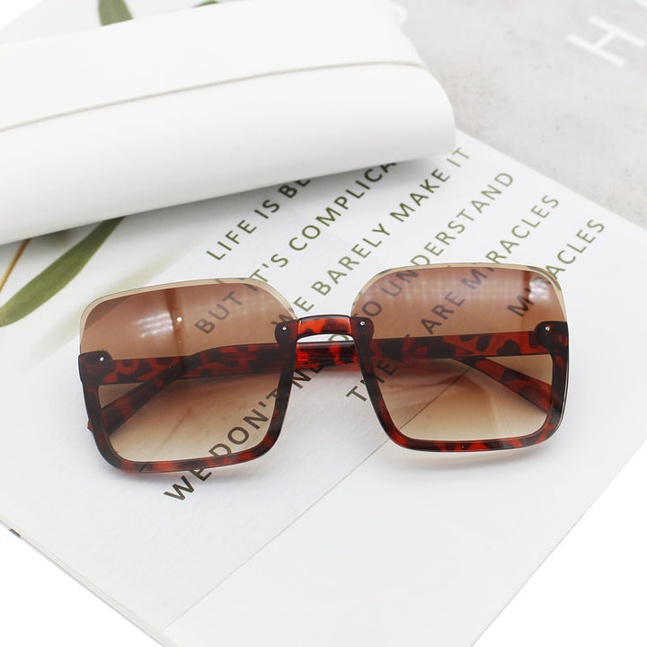 Damen quadratische Sonnenbrille mit extravagantem Leopardenmuster Karnz