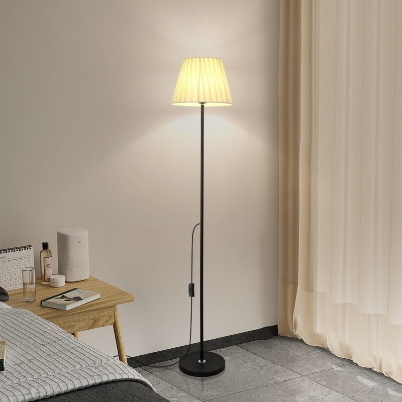 Moderne Stehlampe